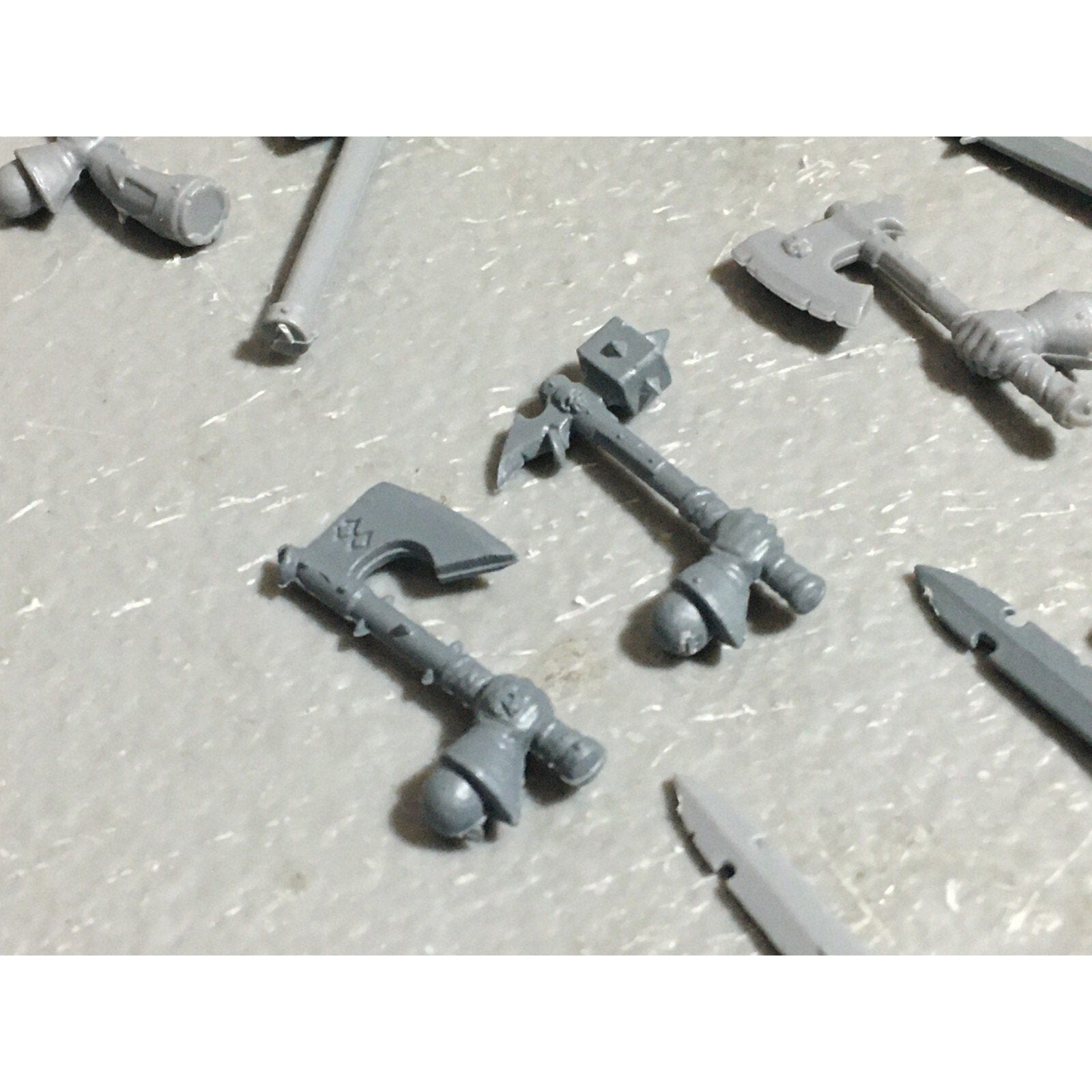 A22719 WARHAMMER FANTASY CHAOS MORTALS WARRIORS BITS LOT HANDS GW