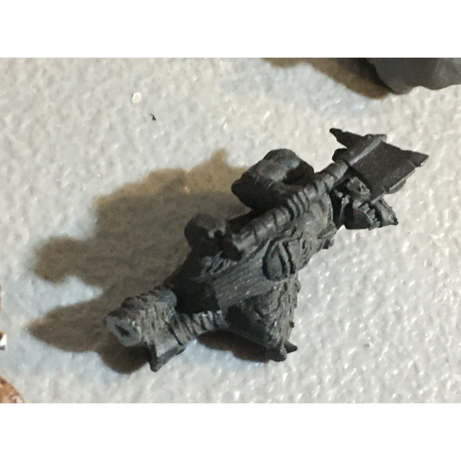 A32533 UNKNOWN MINIATURES PLASTIC INCOMPLETE WARRIOR SOLDIER