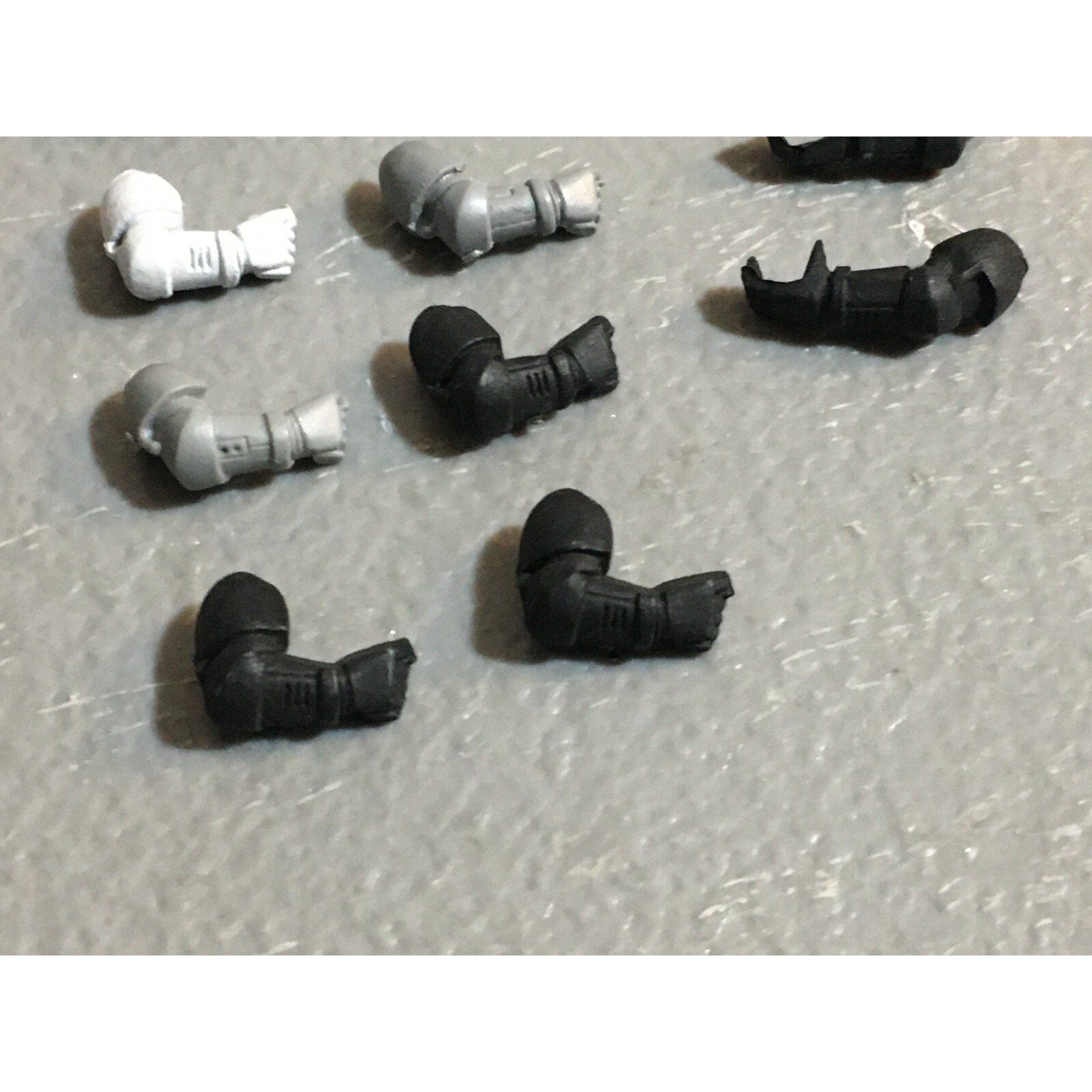 A23085 WARHAMMER 40K SPACE MARINES BITS LOT ARMS GAMES WORKSHOP GW