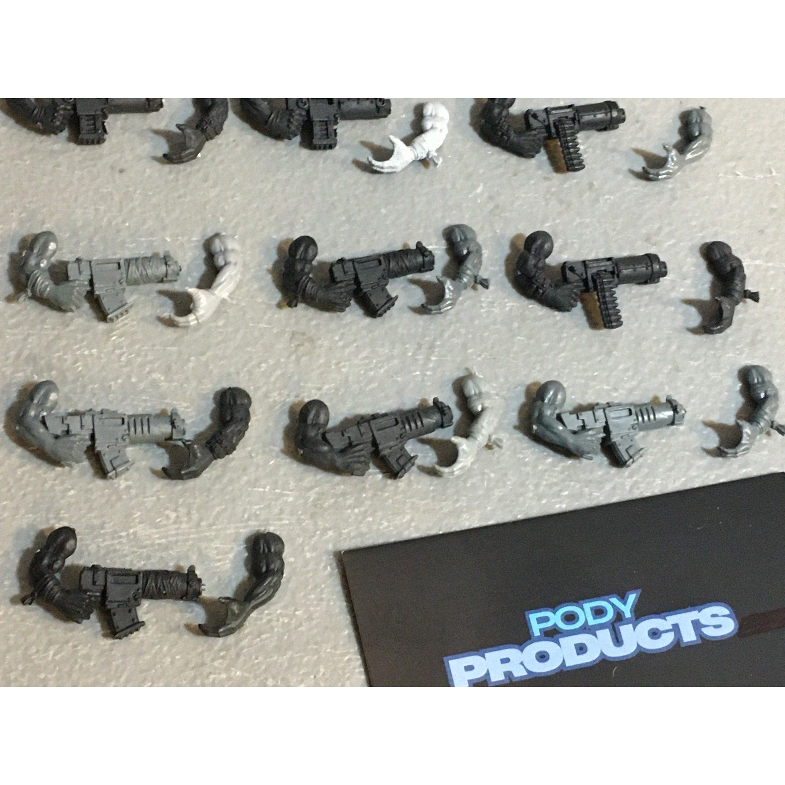 A33565 WARHAMMER 40K SPACE ORKS BITS LOT ARMS SHOOTA GW GAMES WORKSHOP