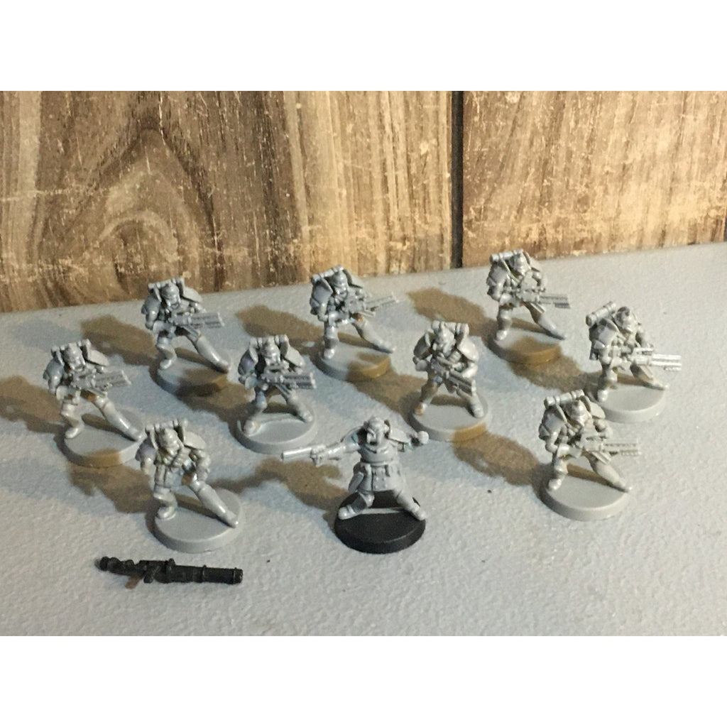 A30063 UNKNOWN TABLE TOP SCI-FI POWER ARMOR SOLDIERS 10 PK WAR GAMES