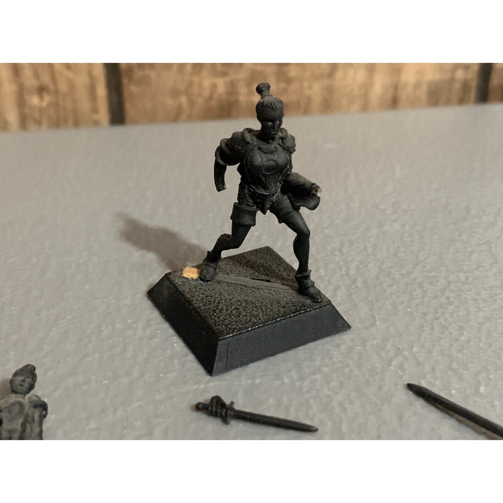 A10720 RACKHAM CONFRONTATION METAL OOP GRIFFIN DUELLISTS MISSING 1 HAND