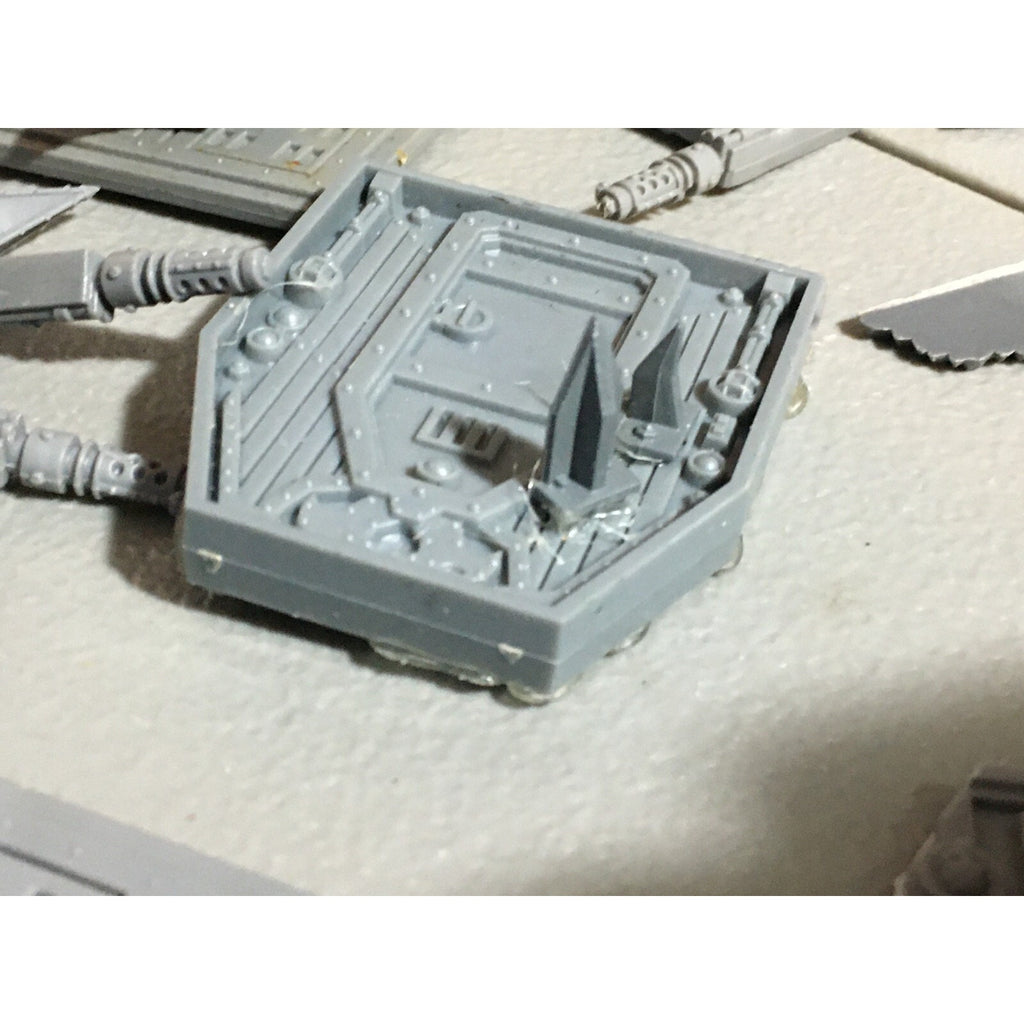 A20099 WARHAMMER 40K NECROMUNDA BITS LOT WALLS LIGHTS GAMES WORKSHOP