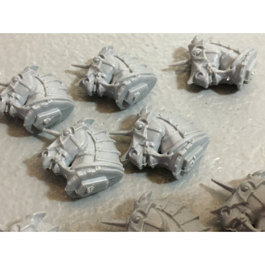 A20093 WARHAMMER FANTASY THE EMPIRE HORSE BITS LOT HEADS GAMES WORKSHOP