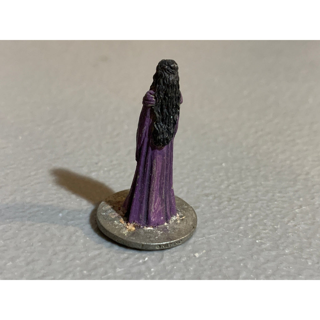 A29186 UNKOWN METAL MINIATURE FEMALE PRINCESS QUEEN MAIDEN