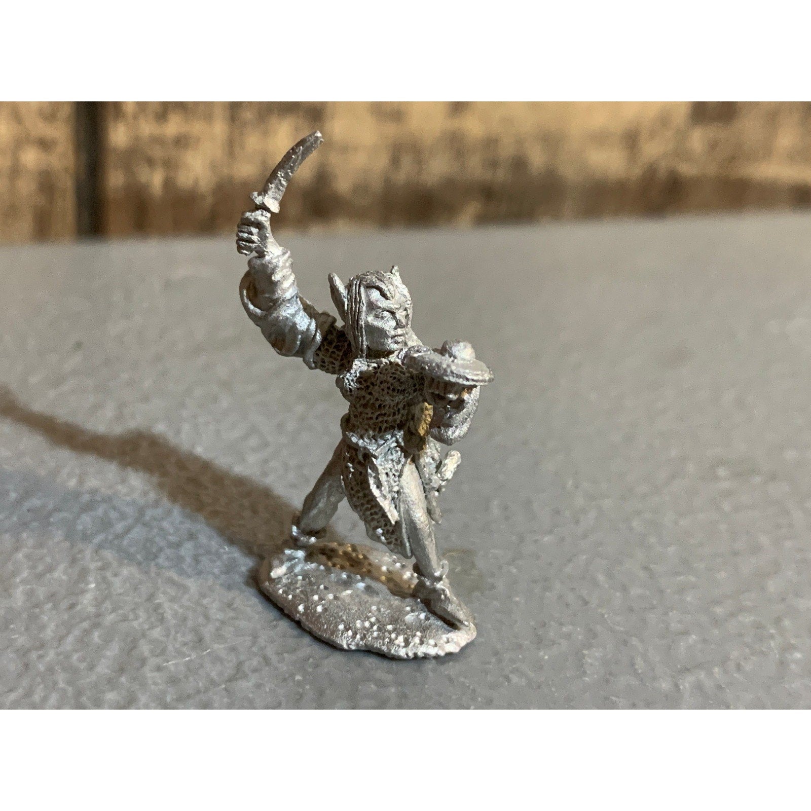 A30700 1ST ED CITADEL WARHAMMER DARK ELF METAL NZANDRA DEVILCONSORT W/ SWORD