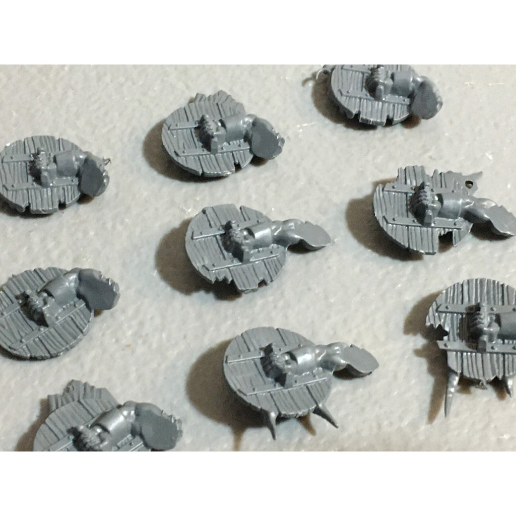 A23096 WARHAMMER FANTASY CHAOS BEASTMEN BITS LOT GOR SHIELDS GAMES WORKSHOP