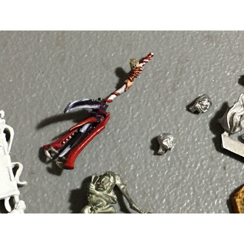 A22408 WARHAMMER FANTASY MIXED METAL BITS LOT HEADS ARMS WEAPONS GW