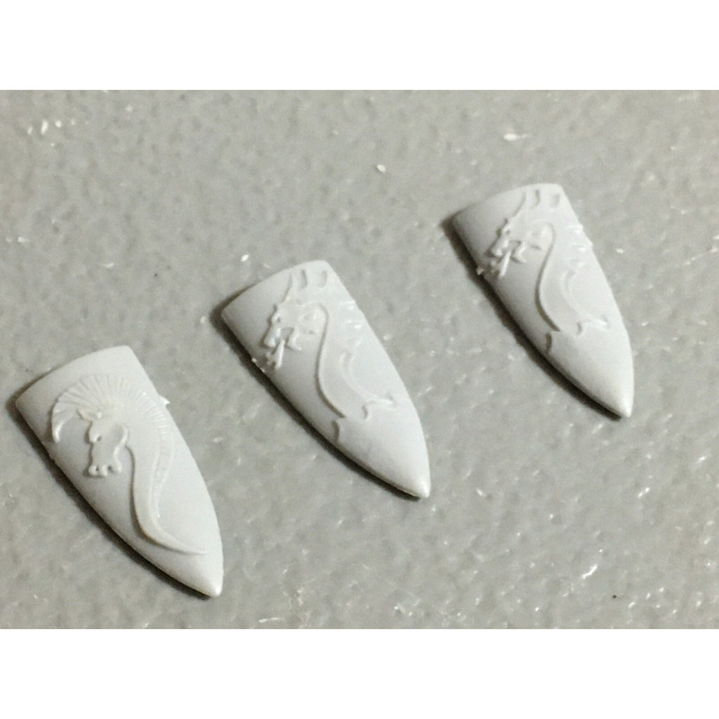A22058 WARHAMMER FANTASY HIGH ELVES BITS LOT VINTAGE 1992 EMBOSSED SHIELDS GW