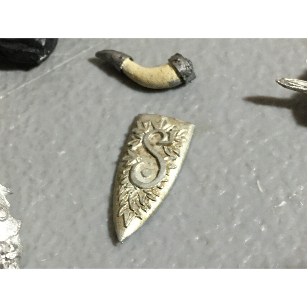 A22409 WARHAMMER FANTASY MIXED METAL BITS LOT HORNS WINGS GAMES WORKSHOP GW