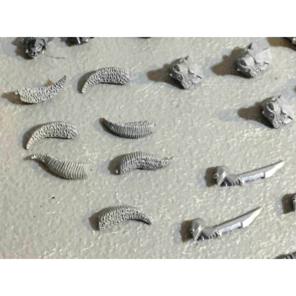 A33599 WARHAMMER FANTASY OLD WORLD ORCS GOBLINS BITS LOT WOLF NIGHT BULLY GW