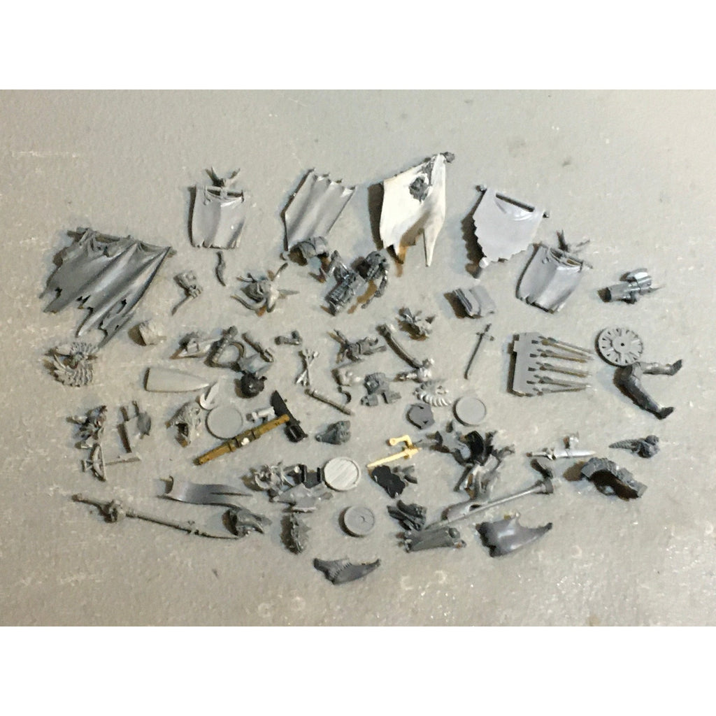A29616 WARHAMMER FANTASY AOS MIXED BITS LOT BANNER SHIELD CLOAK GW