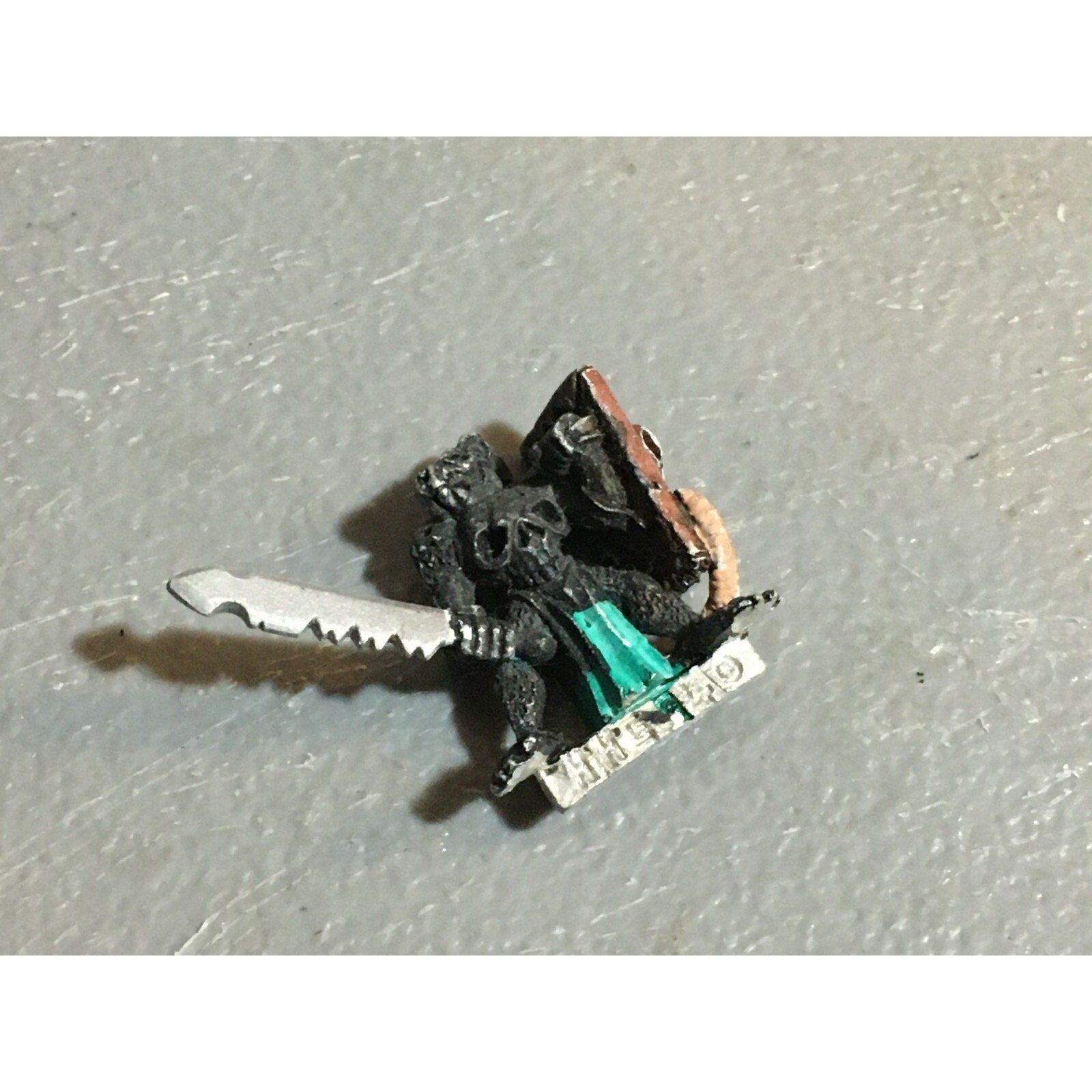 A23518 HHG HEARTBREAKER VINTAGE MINIATURE RATMAN CHAMPION HERO METAL