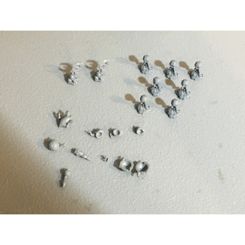 A24983 WARHAMMER FANTASY SKULL PASS OBJECTIVE MARKERS + EXTRA NIGHT GOBLIN BITS