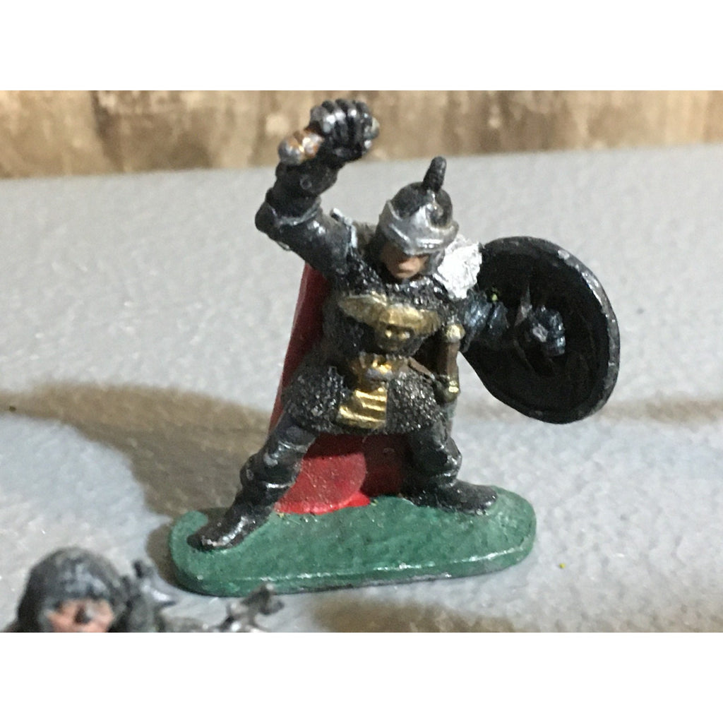 A32505 UNKNOWN METAL MINIATURES LOT HALFLING HUMAN SKELETON INCOMPLETE