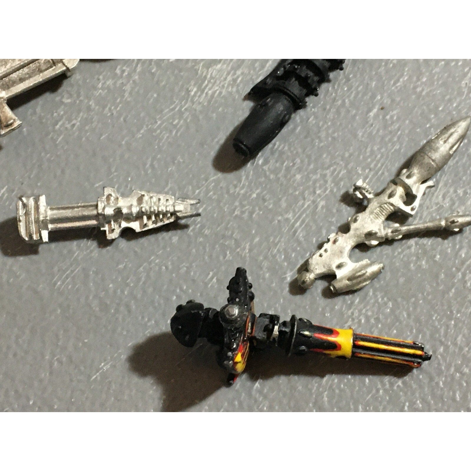 A22393 WARHAMMER 40K ELDAR CRAFTWORLDS METAL BITS LOT WEAPONS GAMES WORKSHOP GW