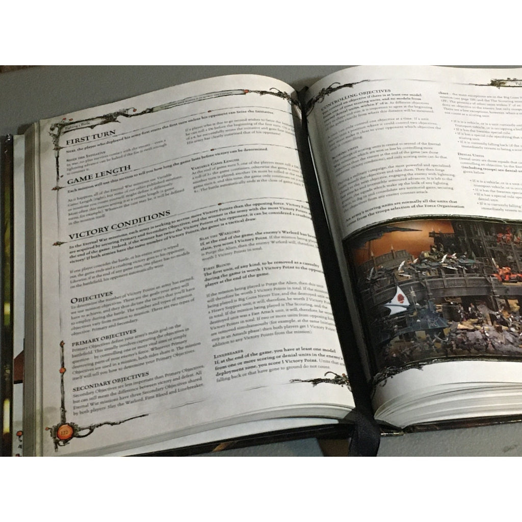 BOOK WARHAMMER 40K GRIM DARKNESS 6TH ED CORE RULE BOOK USED HB HARDBACK