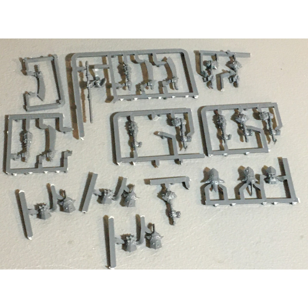 A23588 WARHAMMER AOS FANTASY OGRE KINGDOMS MAWTRIBES BITS ON SPRUE LOT HANDS GW