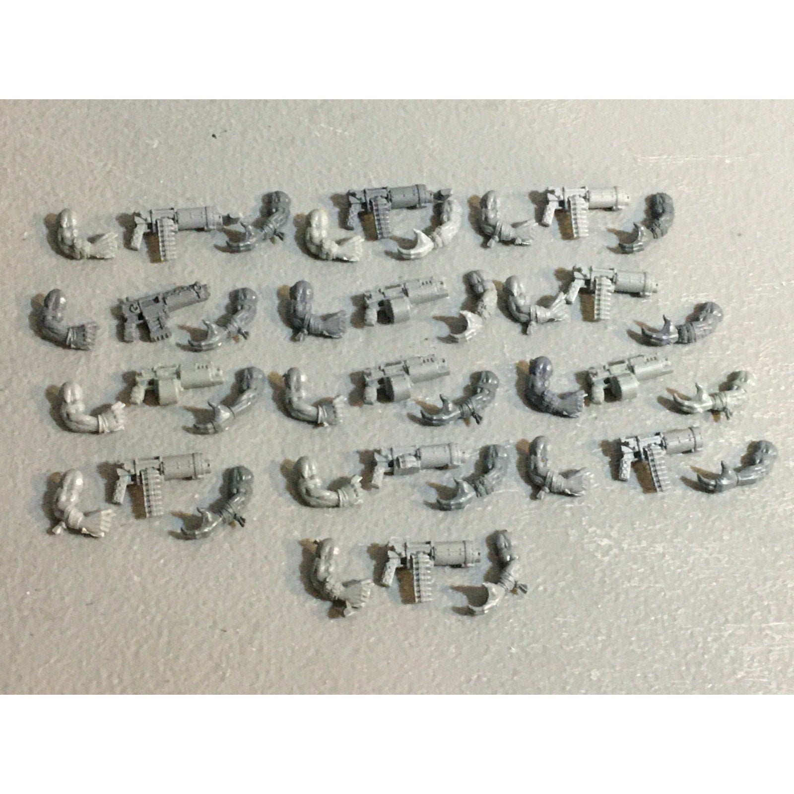 A33023 WARHAMMER 40K SPACE ORKS BITS LOT SHOOTAS ARMS GW GAMES WORKSHOP