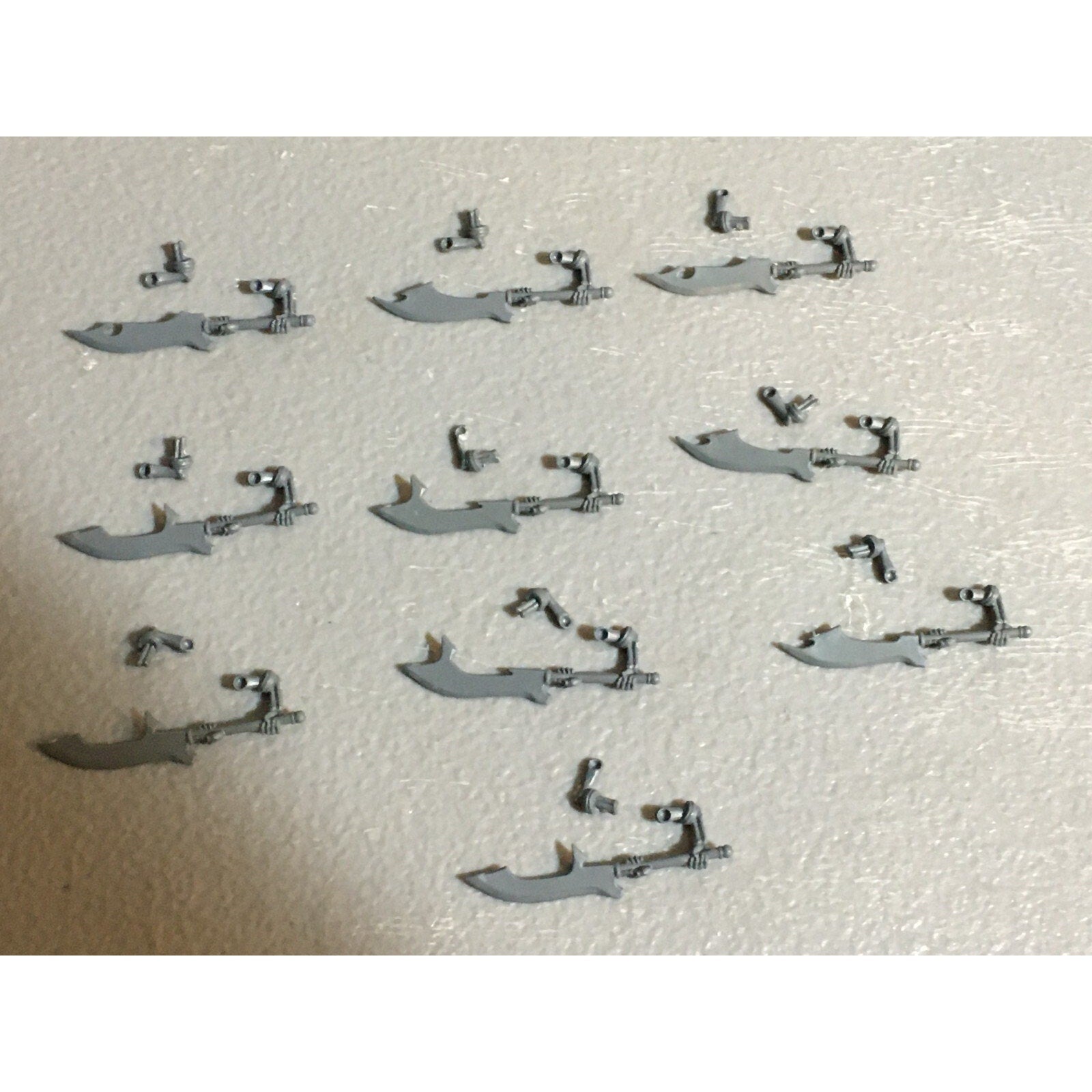 A23420 WARHAMMER FANTASY VAMPIRE COUNTS BITS LOT SKELETON WIGHT GREAT WEAPON ARM