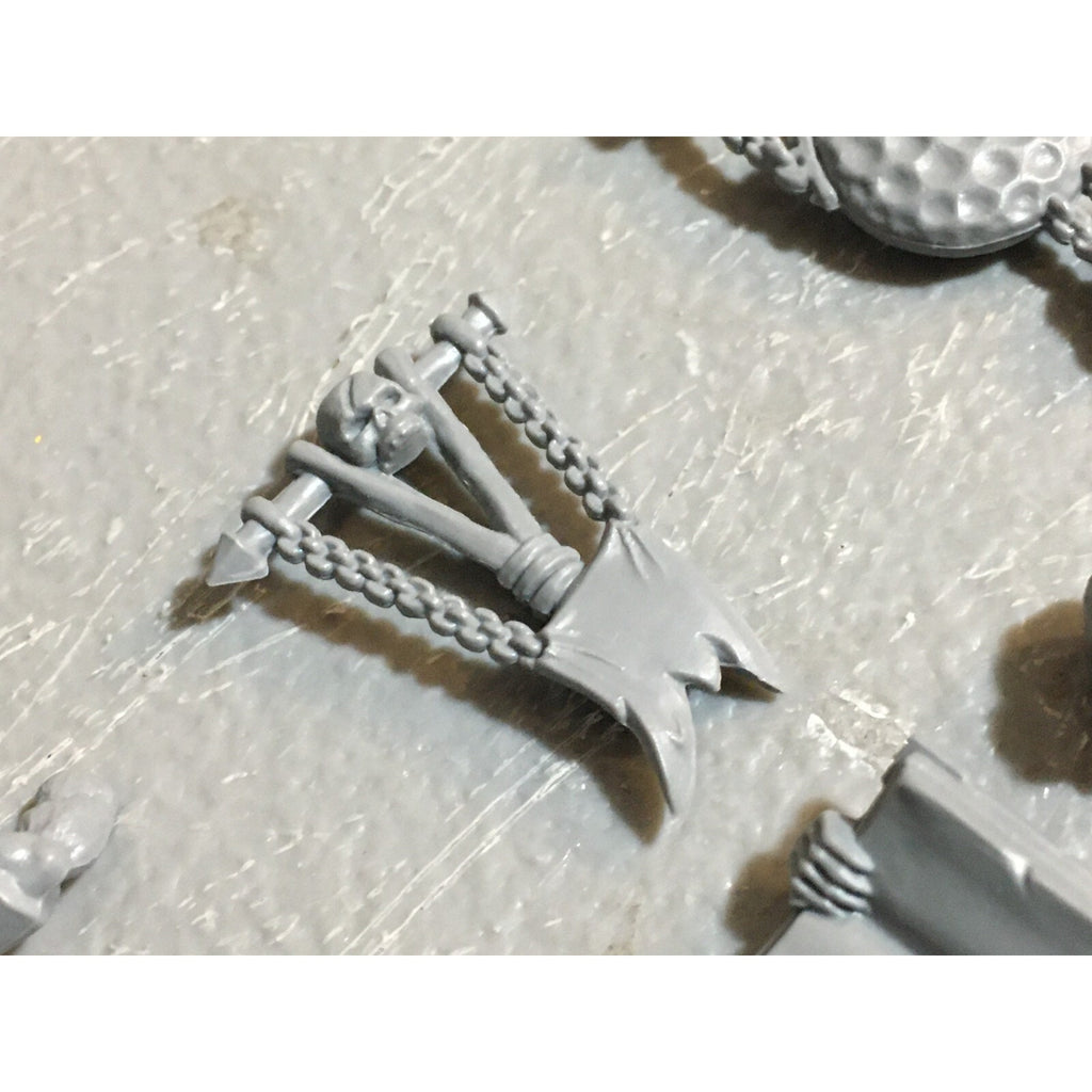 A23447 WARHAMMER FANTASY SKAVEN BITS LOT MIXED CLANRAT PLAGUE MONK RUNNER GW