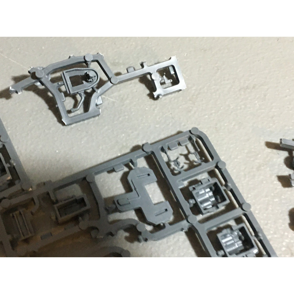 A20991 WARHAMMER 40K ASTRA IMPERIAL GUARD BITS ON SPRUE LOT SCIONS ARTILLERY