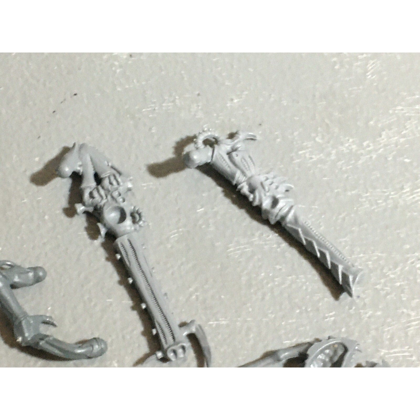 A22313 WARHAMMER 40K TYRANIDS BITS LOT MIXED GAMES WORKSHOP GW