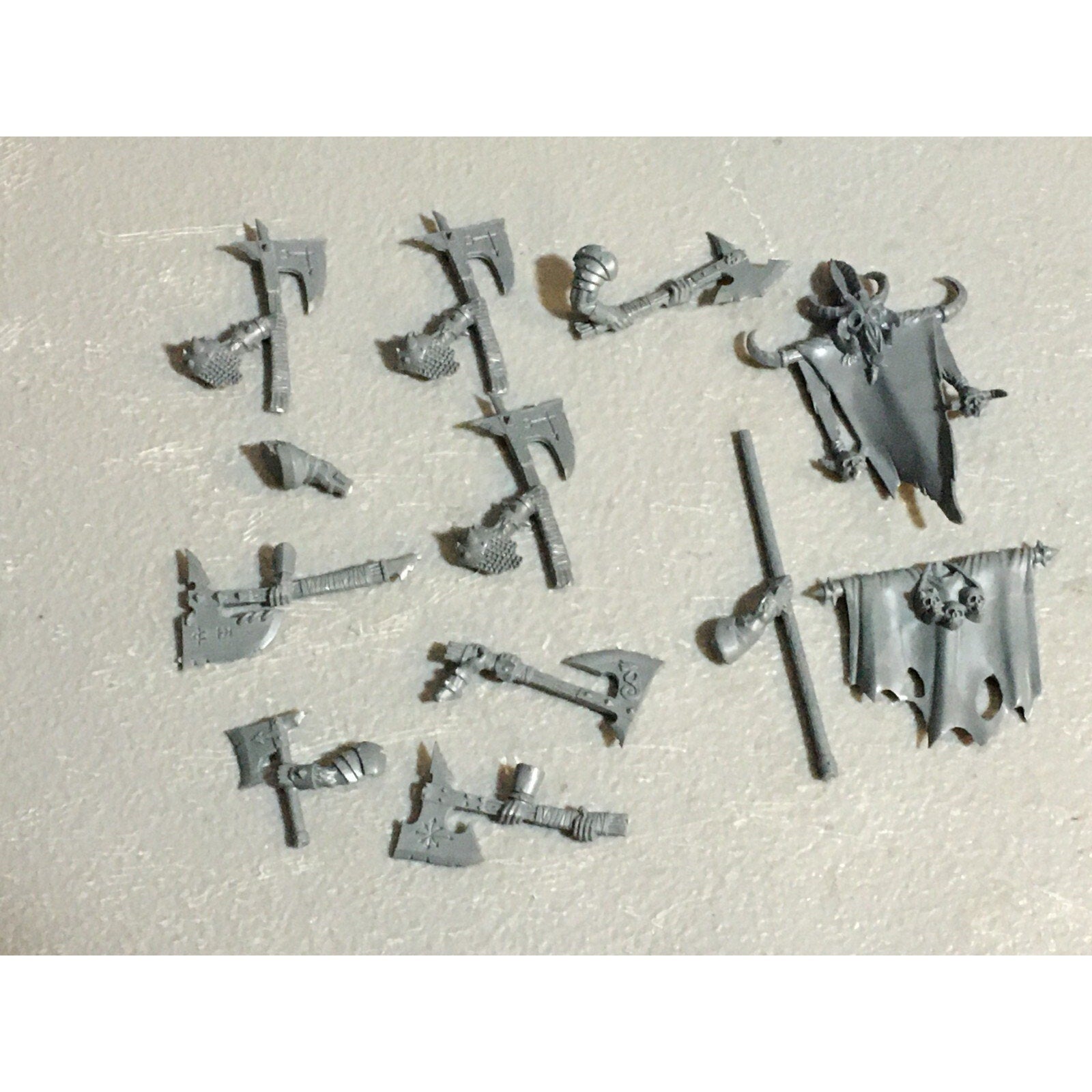 A23232 WARHAMMER FANTASY CHAOS BEASTMEN BITS LOT BESTIGORS GAMES WORKSHOP GW