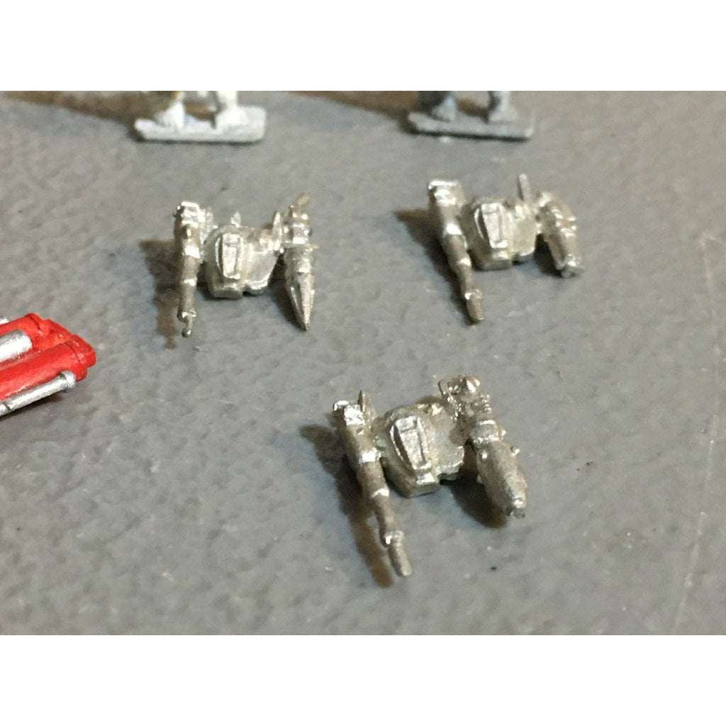 A24890 WARHAMMER 40K EPIC RANDOM BITS LOT INCOMPLETE SOME METAL ELDAR CHAOS GW