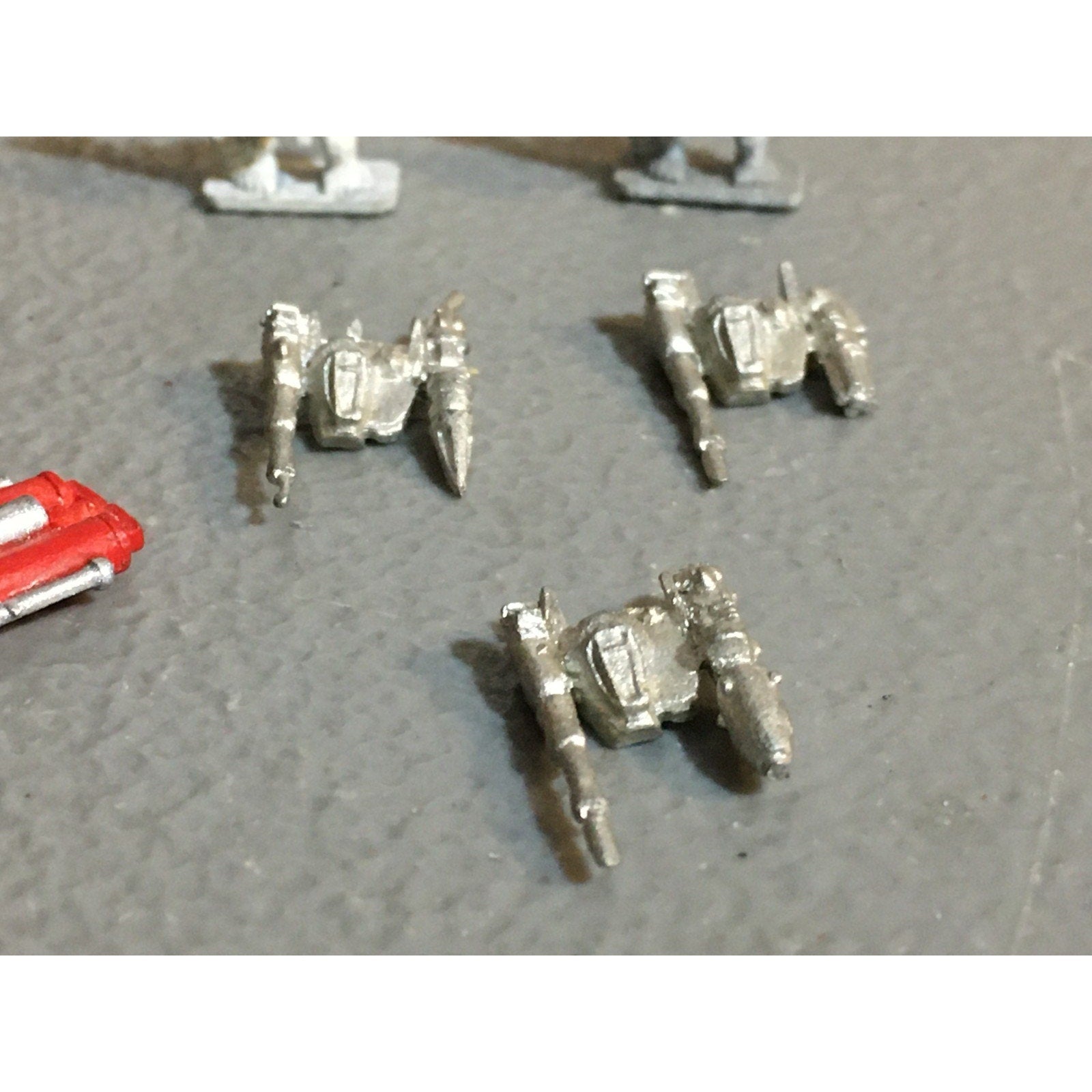 A24890 WARHAMMER 40K EPIC RANDOM BITS LOT INCOMPLETE SOME METAL ELDAR CHAOS GW