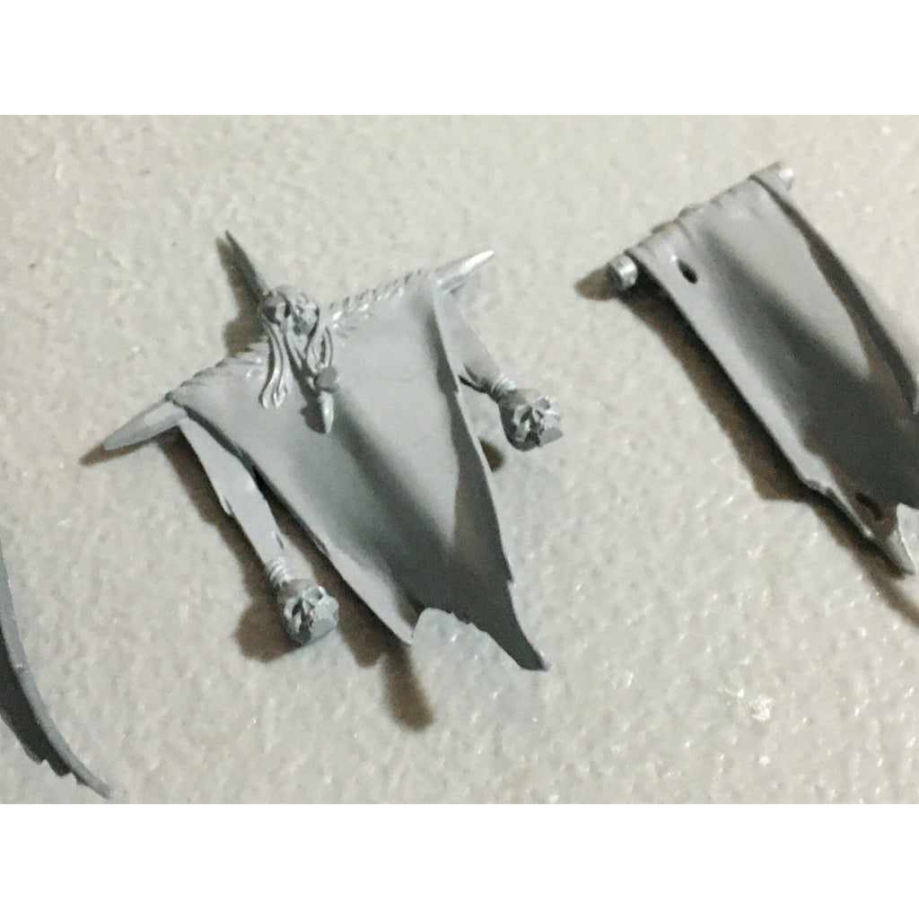 A22266 WARHAMMER FANTASY CHAOS MORTALS BITS LOT MIXED BANNERS ACCESSORIES GW
