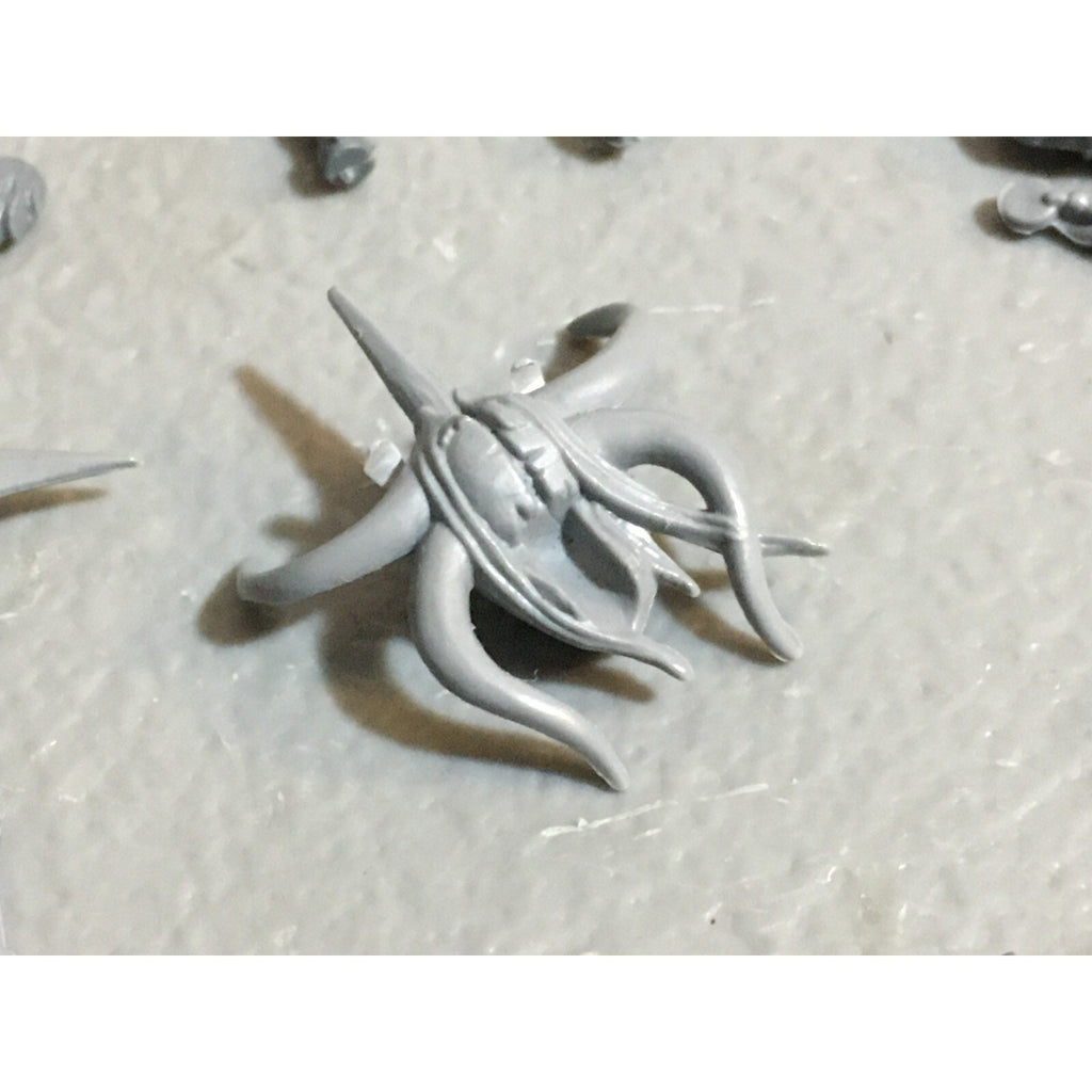 A23129 WARHAMMER FANTASY CHAOS BEASTMEN BITS LOT GORS BANNERS ARMS GW