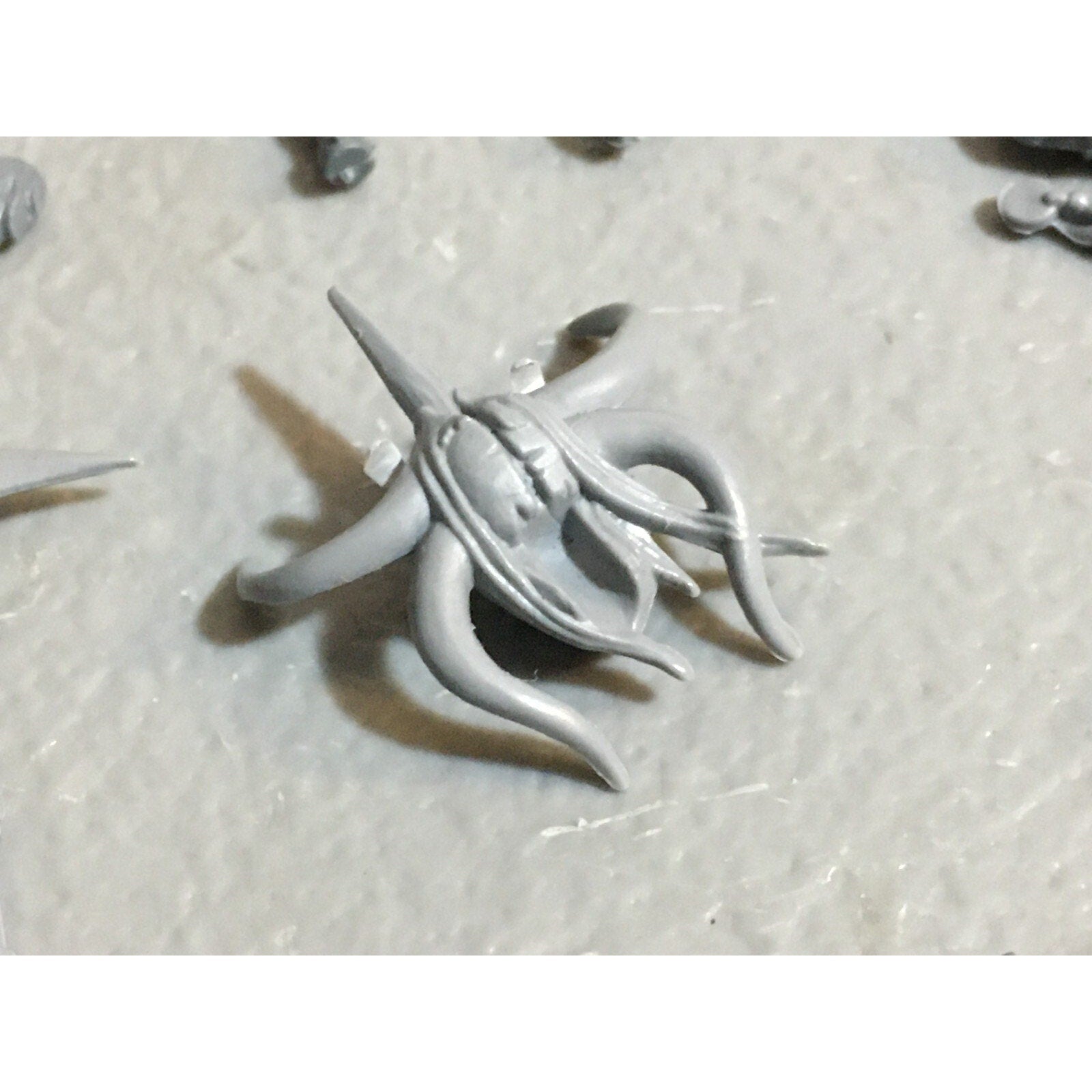 A23129 WARHAMMER FANTASY CHAOS BEASTMEN BITS LOT GORS BANNERS ARMS GW
