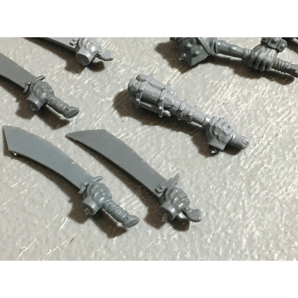 A22580 WARHAMMER FANTASY OGRE KINGDOMS BITS LOT HANDS GAMES WORKSHOP GW