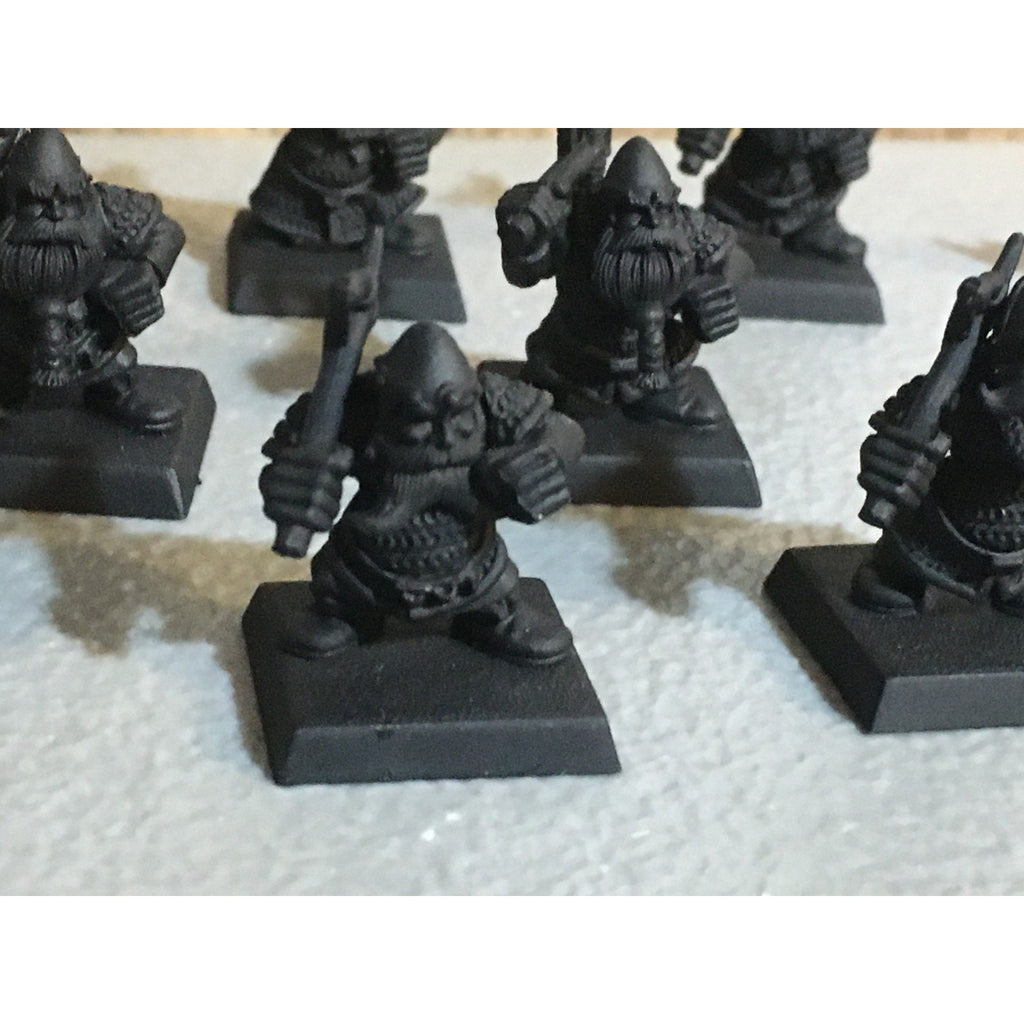 A33418 WARHAMMER FANTASY OLD WORLD DWARFS DWARF CROSSBOWMEN 8 PK + INCOMP