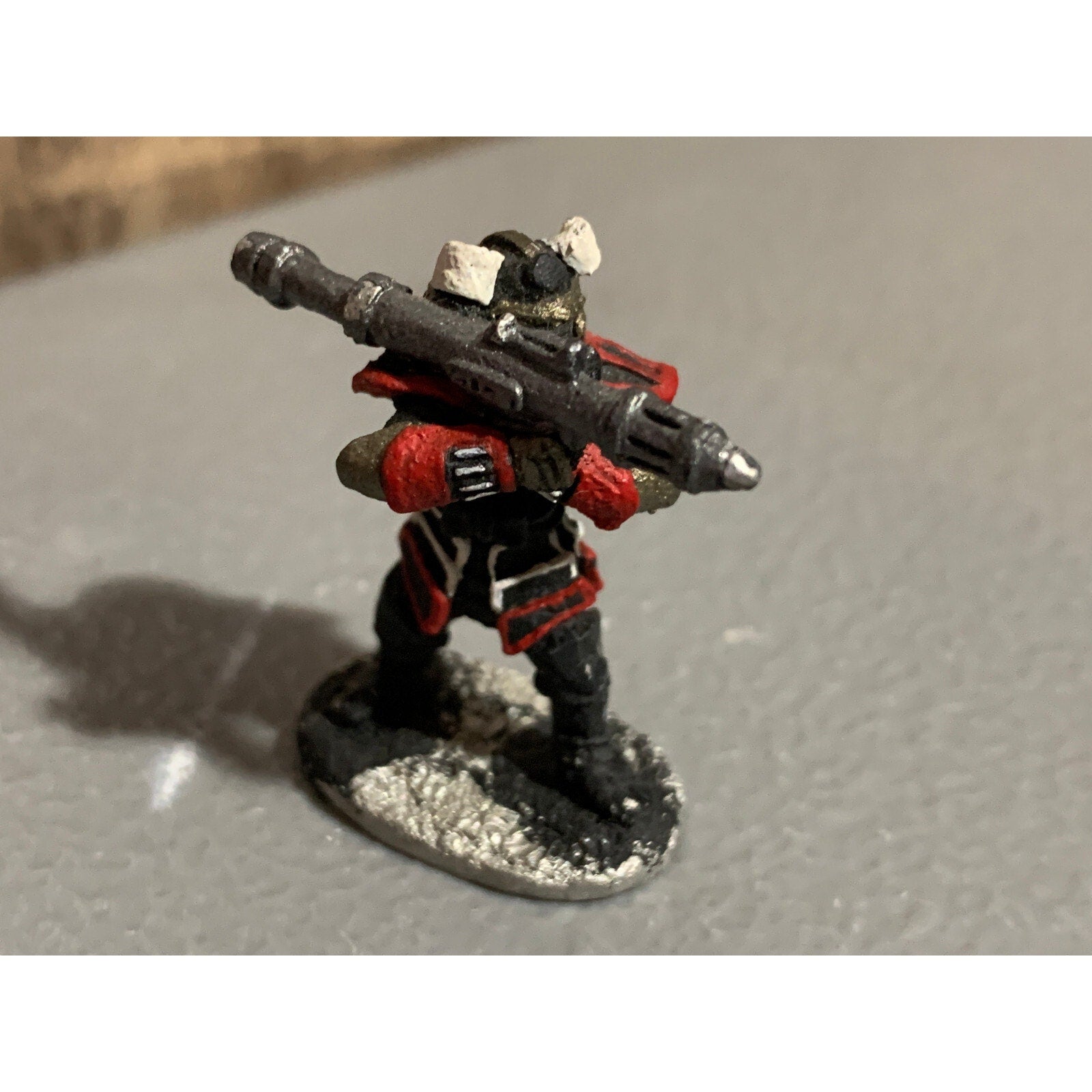 A10250 TALON GAMES IMPERIAL SENSHI W ROCKET LAUNCHER METAL PAINTED OOP