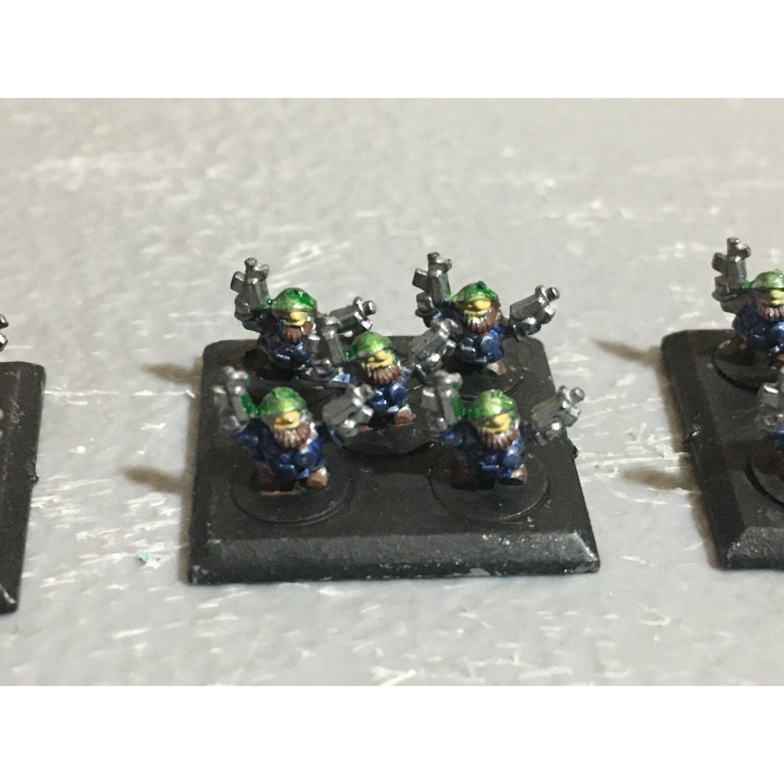 A16270 EPIC WARHAMMER 40K SPACE MARINES SQUATS 4 STANDS GW GAMES WORKSHOP