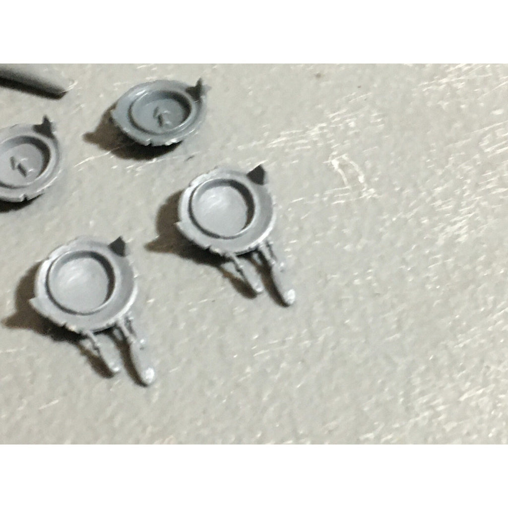 A22583 WARHAMMER FANTASY OGRE KINGDOMS BITS LOT GUT PLATES GAMES WORKSHOP GW