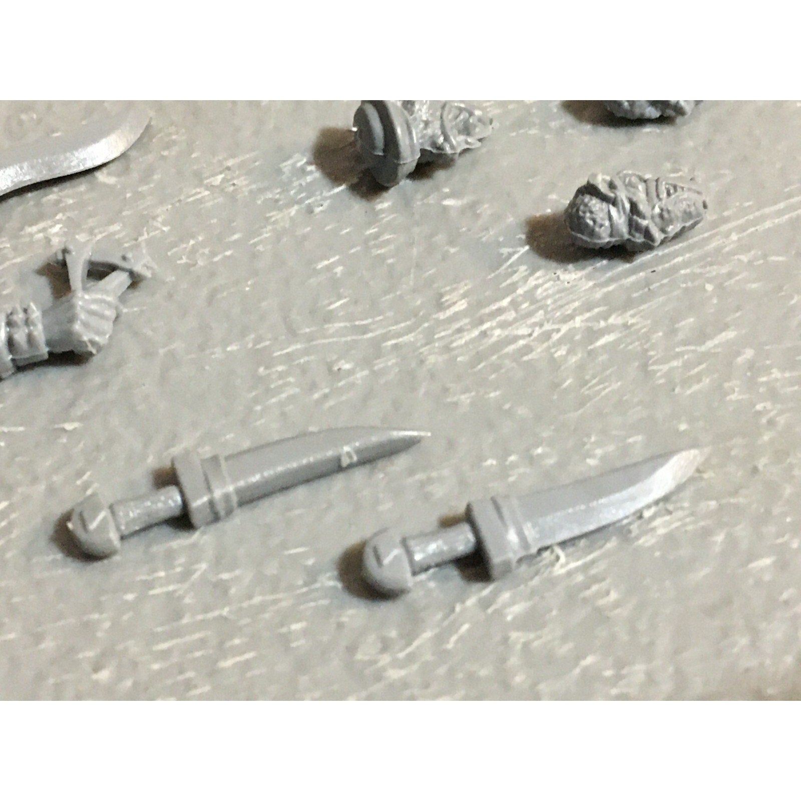 A23448 WARHAMMER FANTASY SKAVEN BITS LOT MIXED CLANRAT PLAGUE MONK RUNNER GW