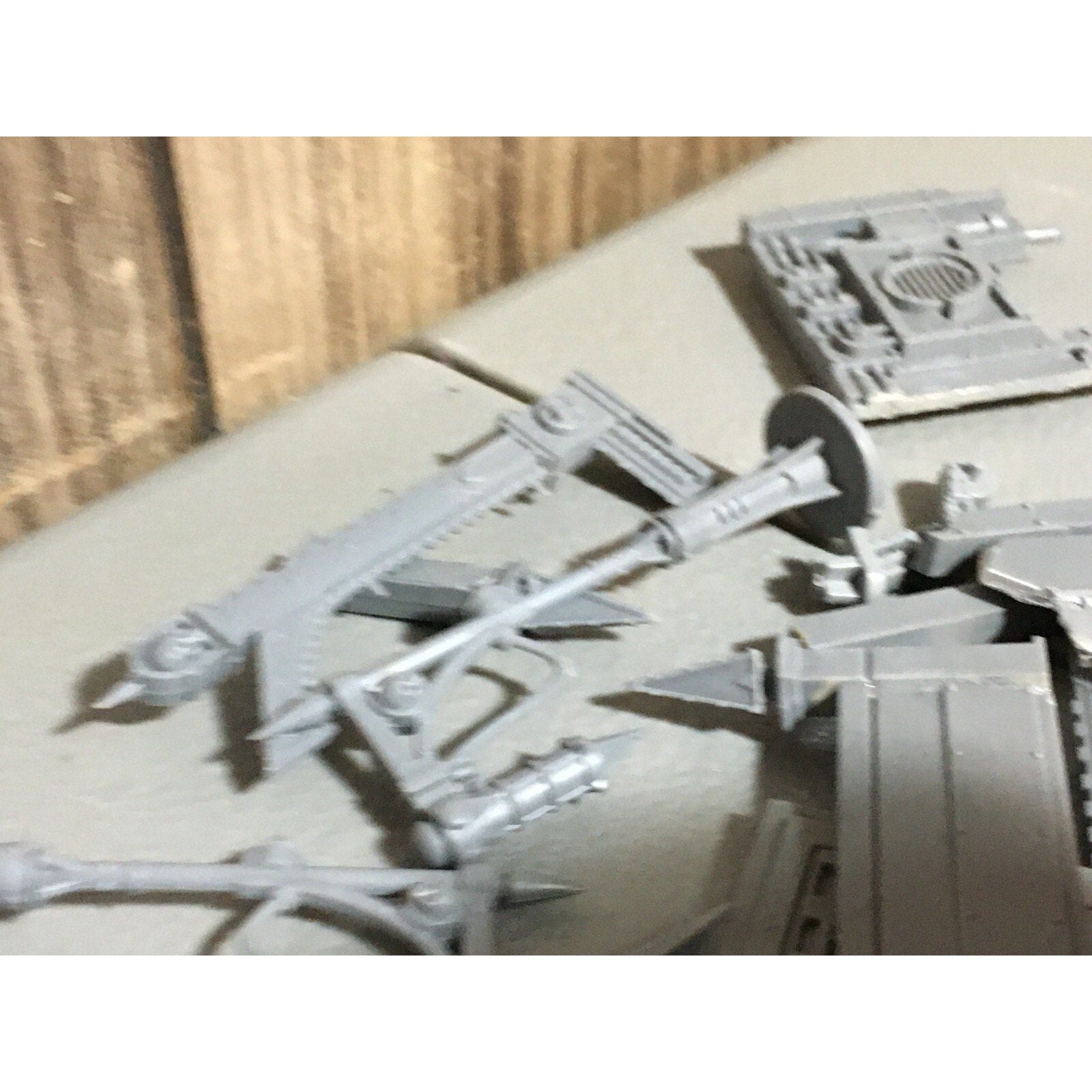 A20099 WARHAMMER 40K NECROMUNDA BITS LOT WALLS LIGHTS GAMES WORKSHOP