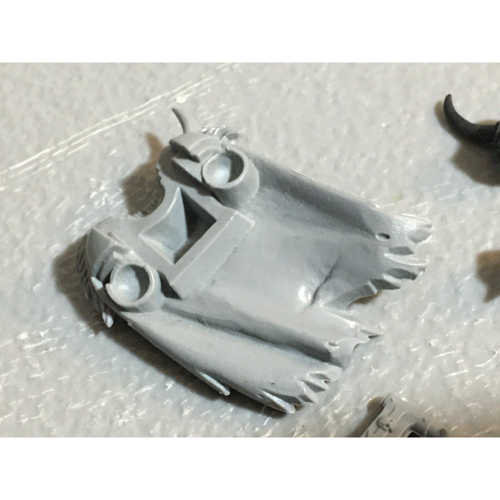 A23071 WARHAMMER 40K IG IMPERIAL ASTRA BITS LOT LEGS TANK COMMANDER GW