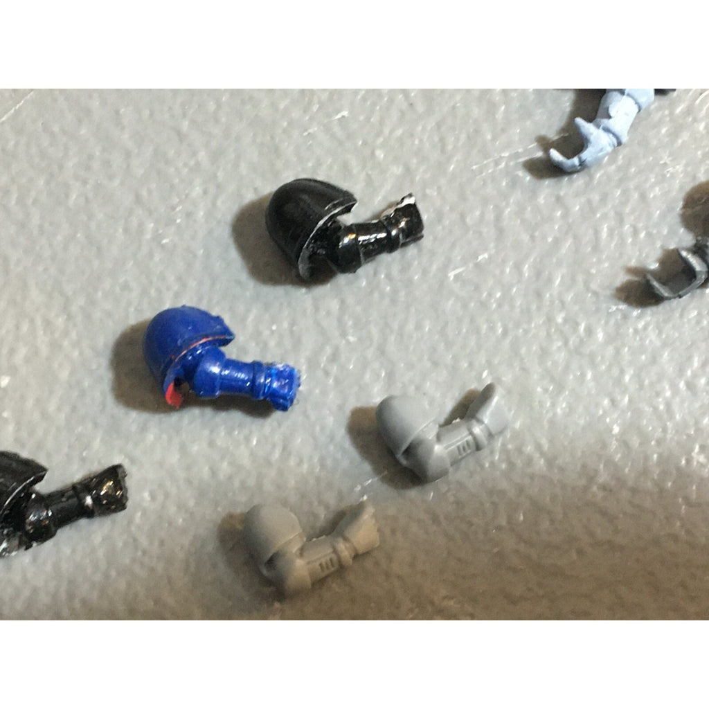 A22986 WARHAMMER 40K SPACE MARINES BITS LOT ARMS GW GAMES WORKSHOP