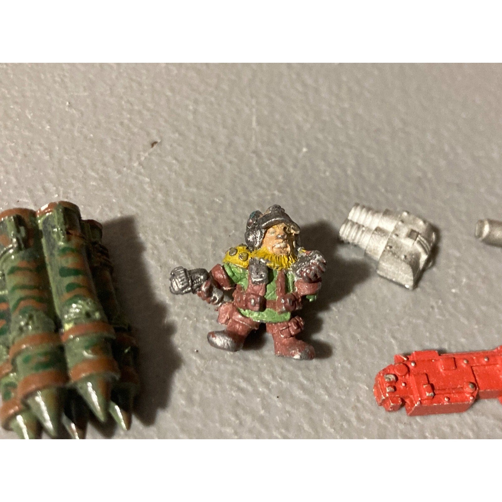 A19748 WARHAMMER 40K ASTRA IG IMPERIAL SQUAT ALL METAL BITS LOT