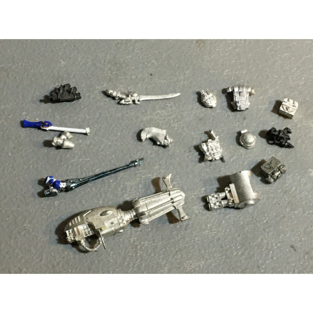 A32490 WARHAMMER 40K METAL MIXED BITS LOT ELDAR CRAFTWORLDS IMPERIAL GUARD GW