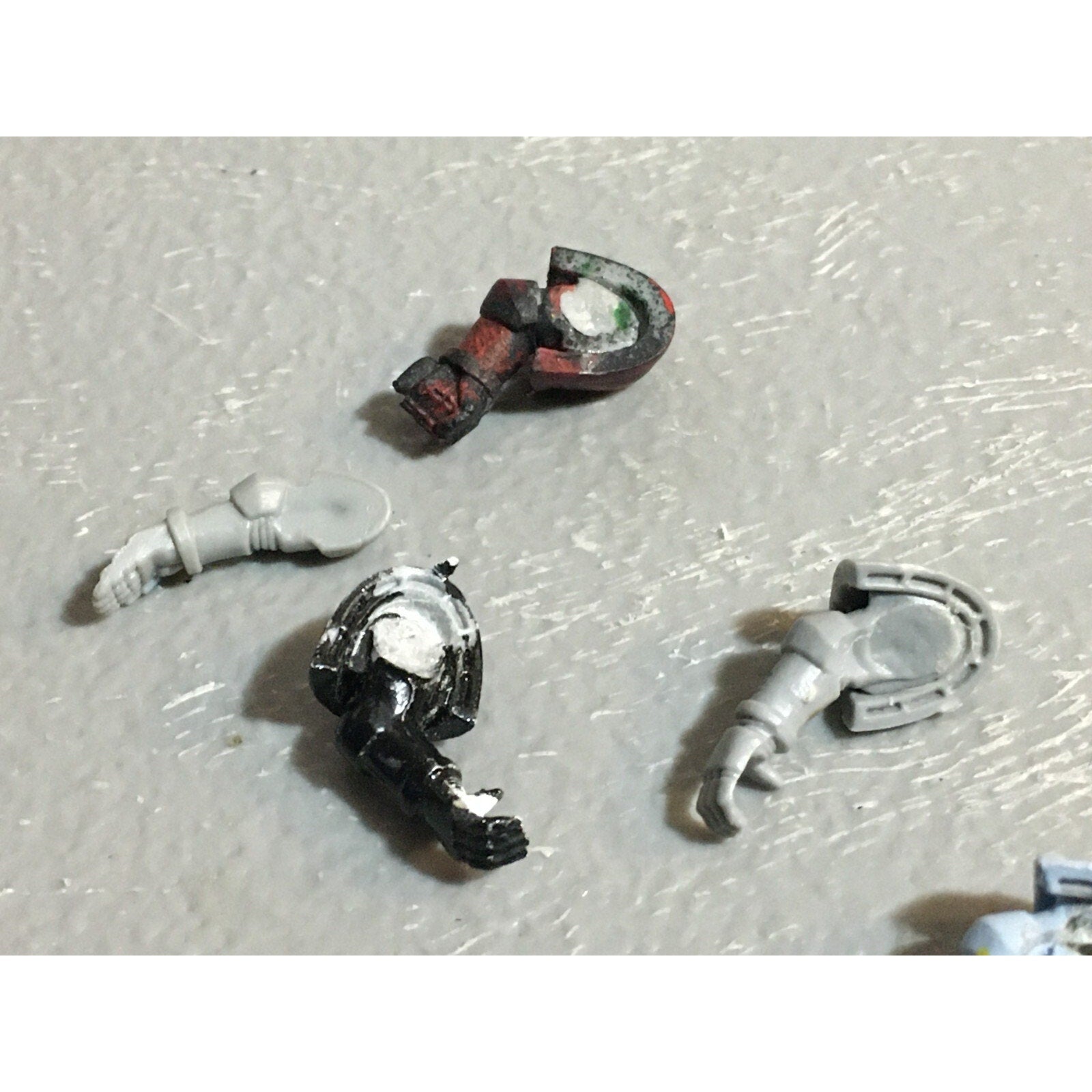 A22987 WARHAMMER 40K SPACE MARINES BITS LOT ARMS GW GAMES WORKSHOP
