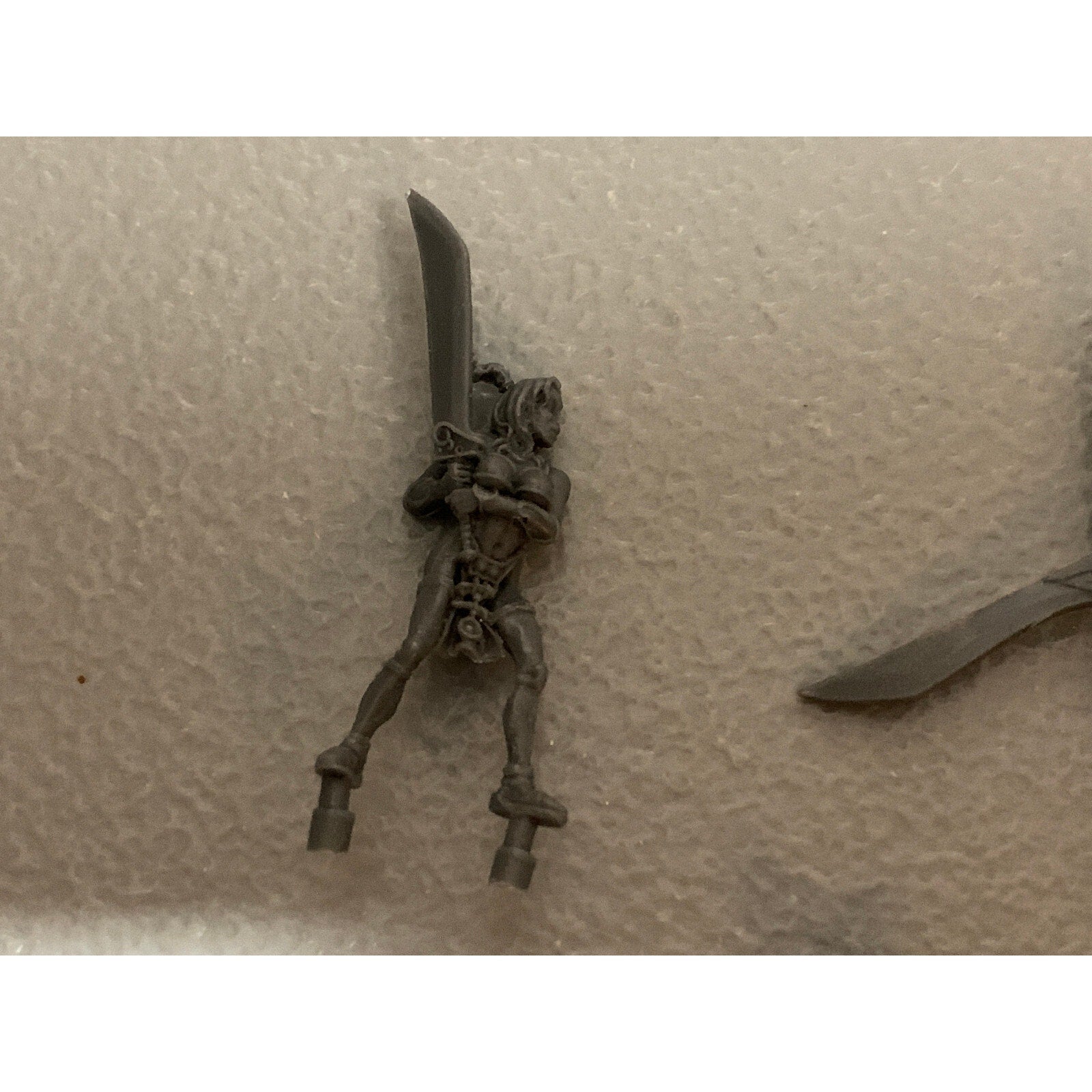 A10735 RACKHAM CONFRONTATION PLASTIC KELT FIANNAS & DRAC MAC SYRO