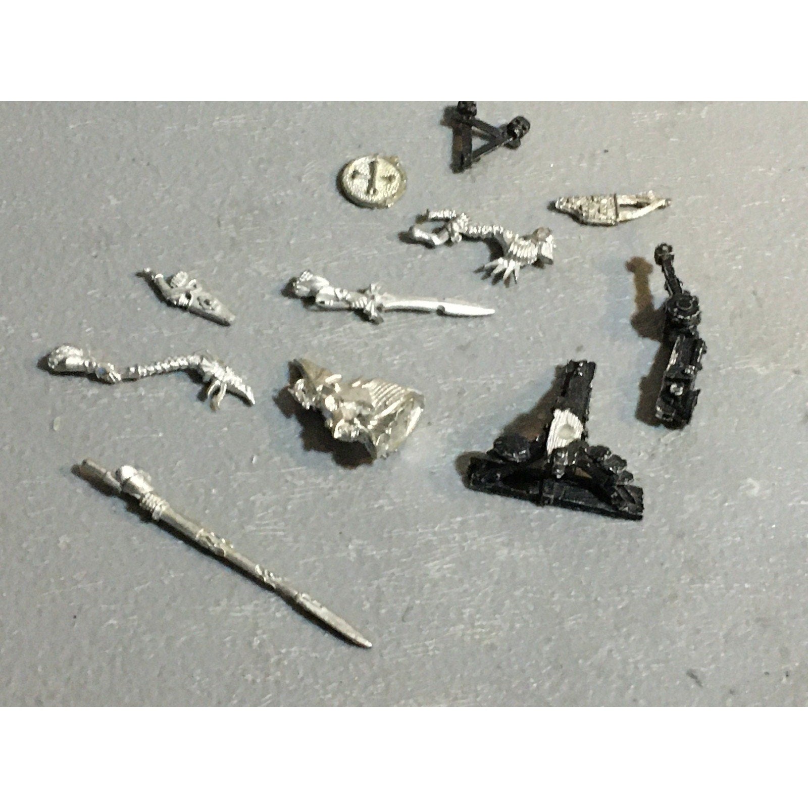 A32491 WARHAMMER FANTASY METAL MIXED BITS LOT HIGH ELVES UNDEAD BALLISTA GW