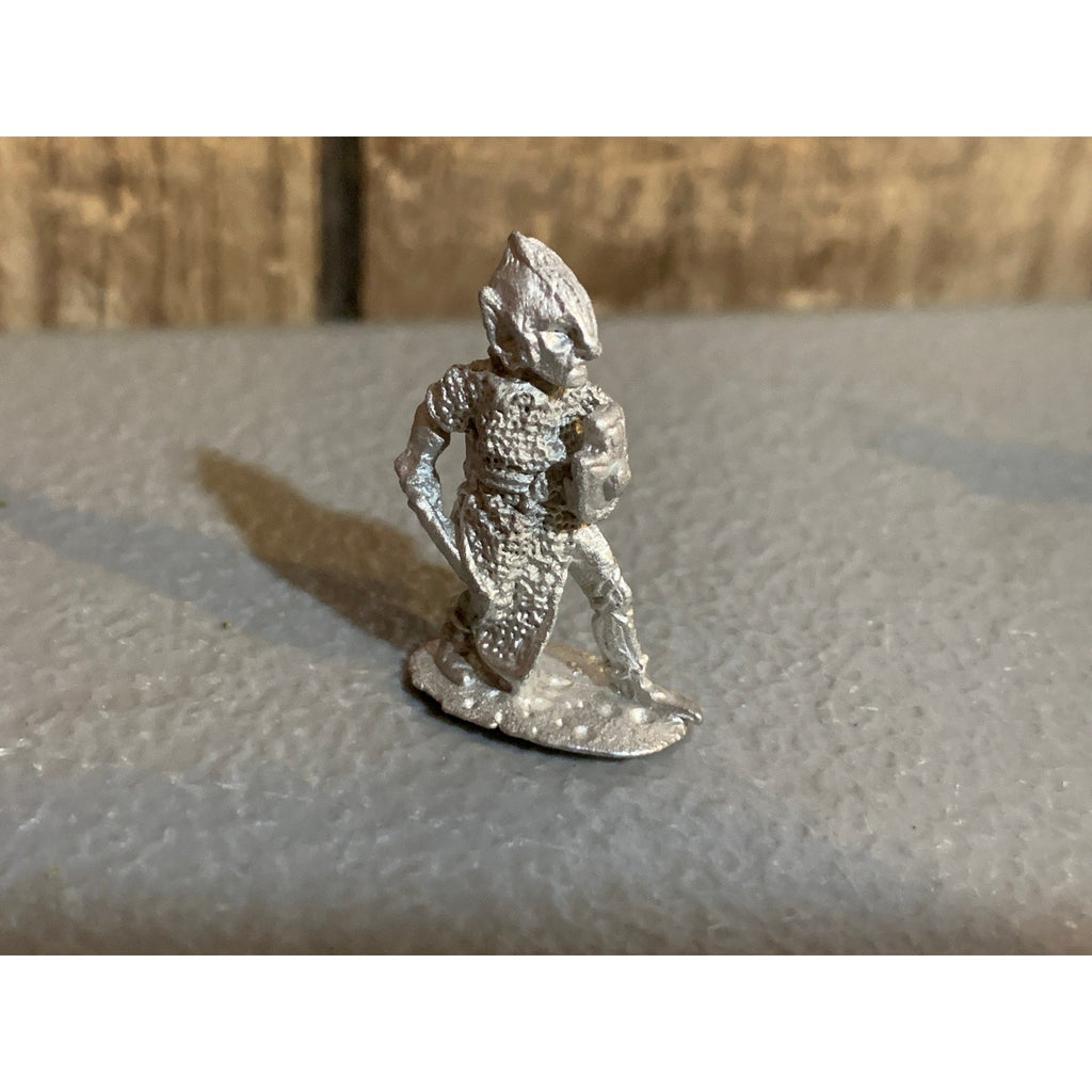 A30696 1ST ED CITADEL WARHAMMER DARK ELF METAL DYREEL DWARF-FLAYER W/ SWORD