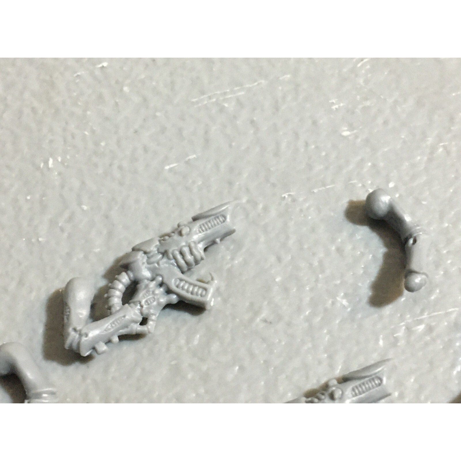 A23049 WARHAMMER 40K TYRANIDS BITS LOT FLESHBORERS TERMAGANTS GAMES WORKSHOP GW