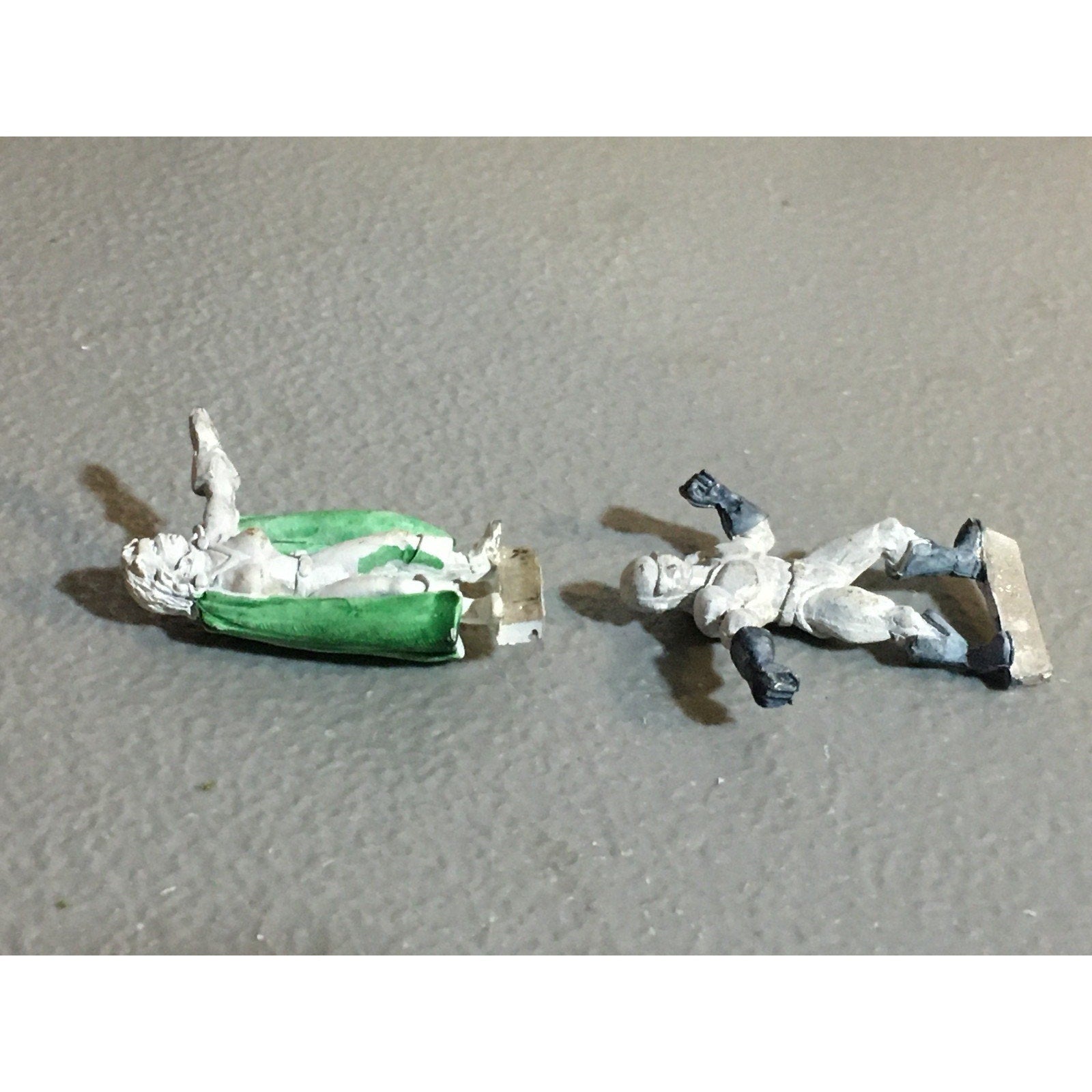 A32083 UNKNOWN METAL SUPERHERO 2 PK MALE FEMALE TABLE TOP WAR GAMES RPG